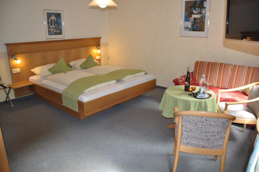 Gutsschaenke Sennerhof Otel Oberwesel Oda fotoğraf